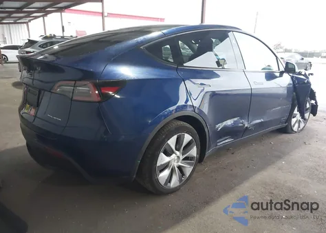 2023 Tesla Model Y Awd/Long Range Dual Motor All-Wheel Drive z USA, uszkodzony, nr VIN 7SAYGAEE9PF873897